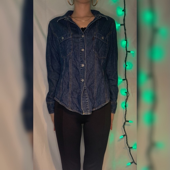 Levi’s Top For Women - Picture 1 of 4